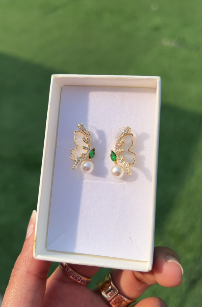 Flutterbies Earrings (In Gold)