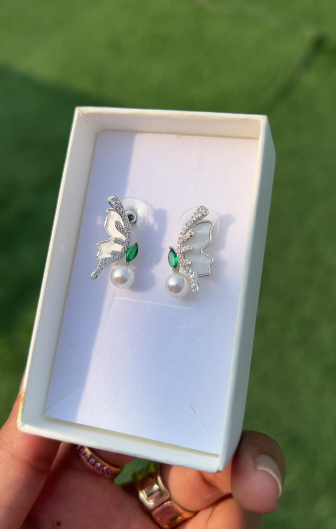 Flutterbies Earrings (In Silver)