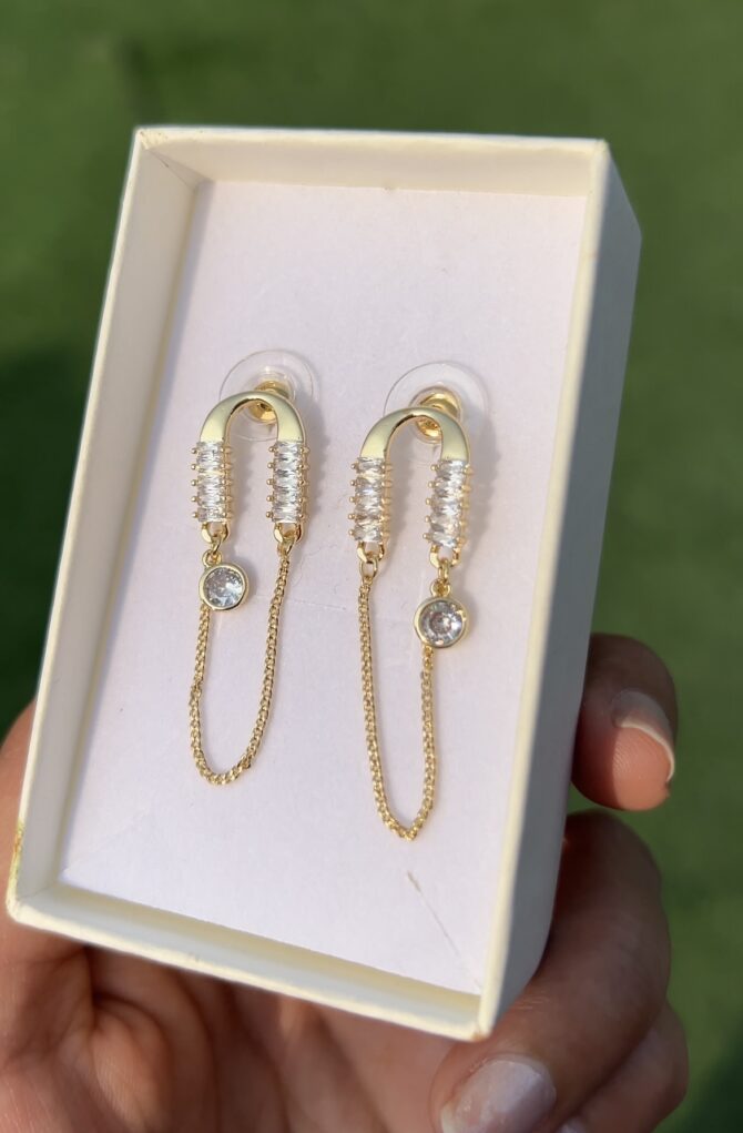 Dangle Divas Earrings (In Gold)