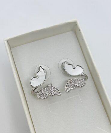 Butterfly stone Earrings (In silver)