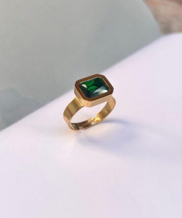 green single emerald ring