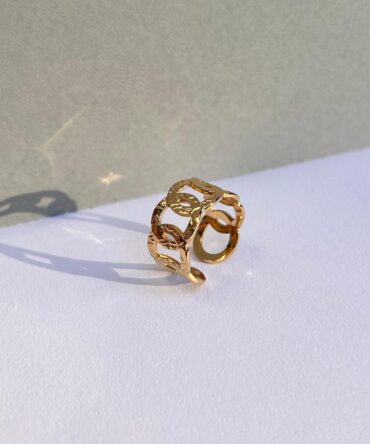 Joining Circles Ring