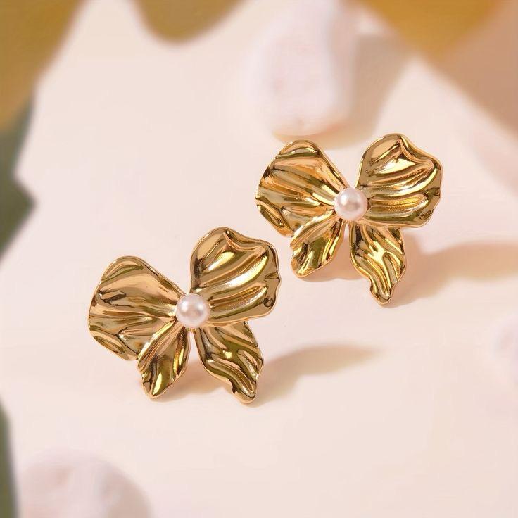 Pearl bow Earrings