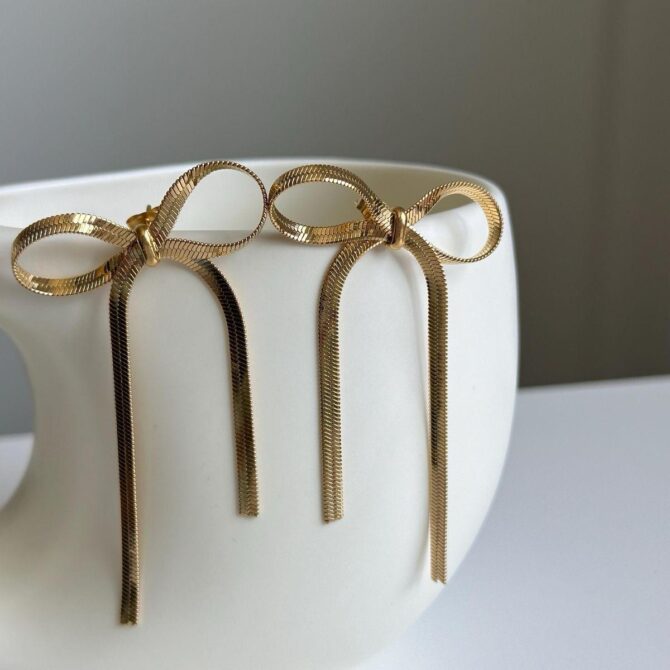 Snake Chain Bow Earrings