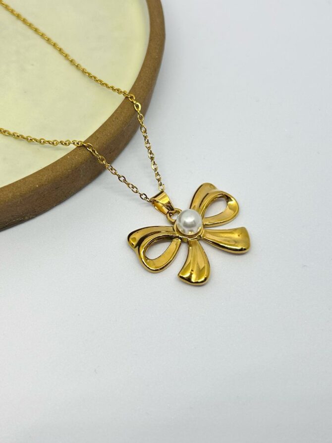 Pearl Bow Necklace (In Gold)