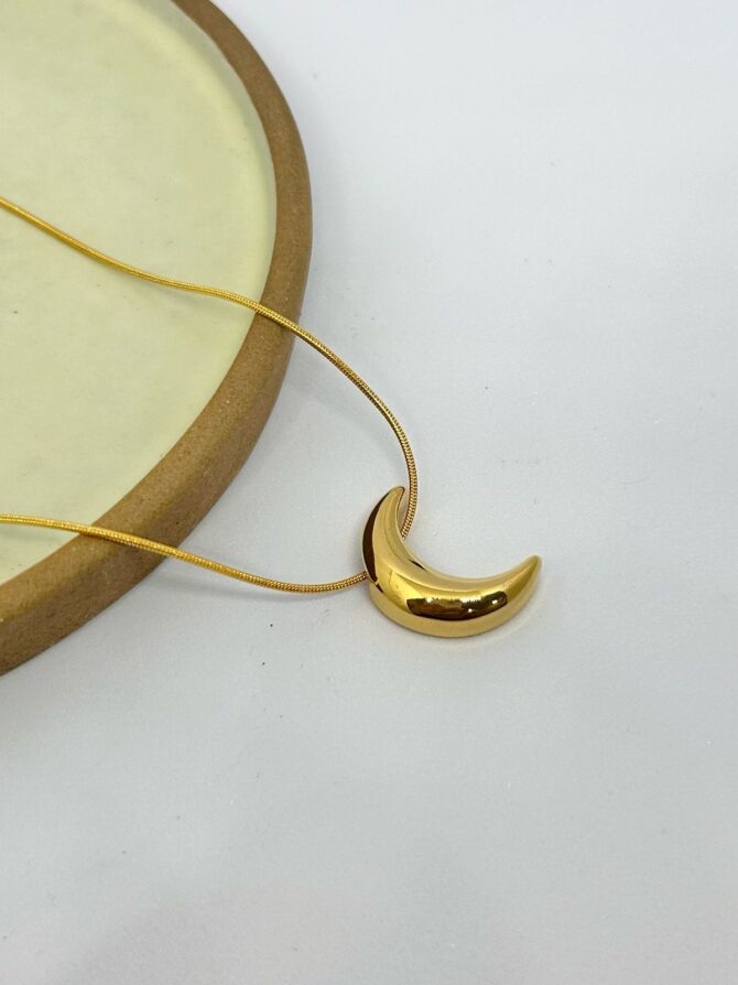 Moon Necklace (In Gold)
