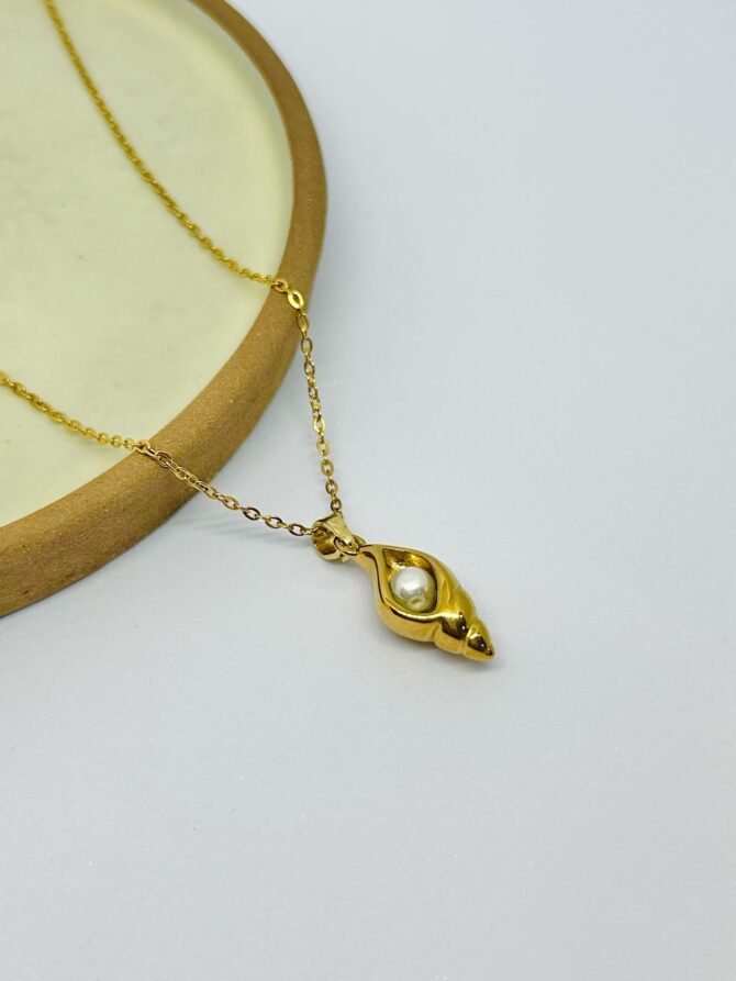 Pearl shell Necklace
