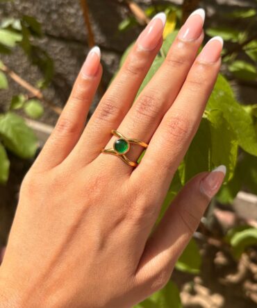 Middle Green Stone Ring