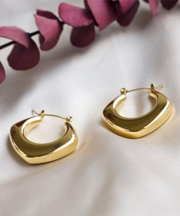 Horn Hoop earrings