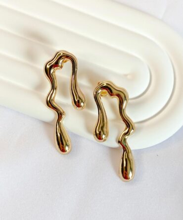 Melting Robe earrings