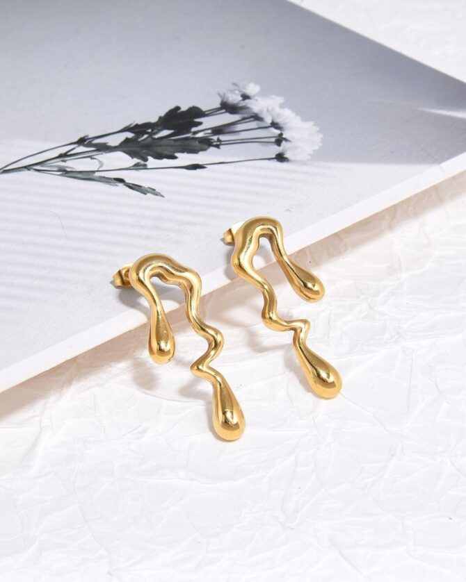 Melting Robe earrings - Image 3