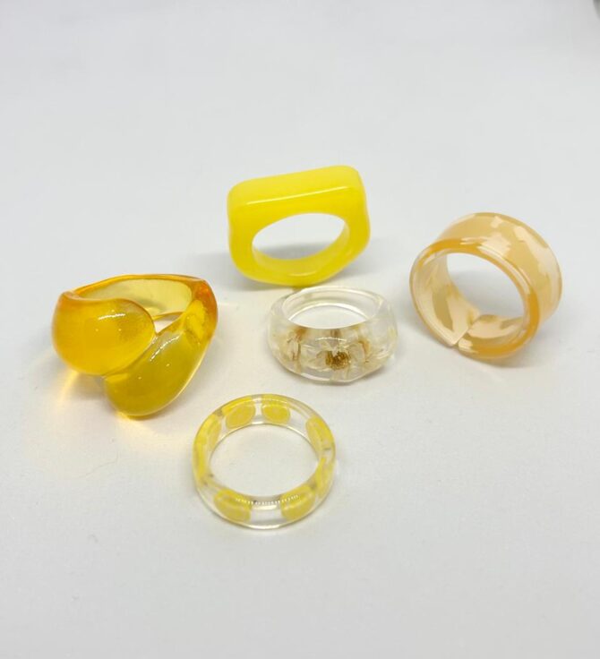 Sunshine Acrylic Rings combo (5 Pieces)