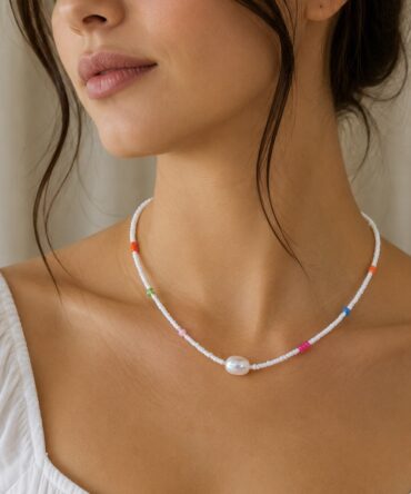 Snow-white Beaded Necklace