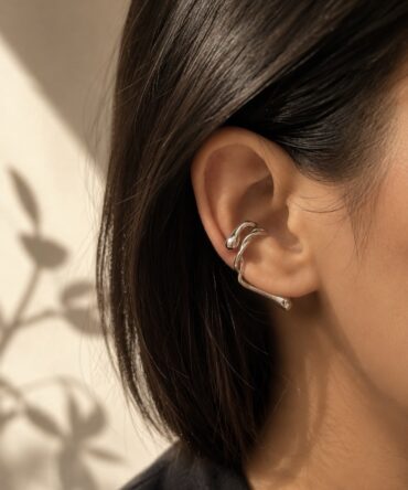 Branch hugging earcuff