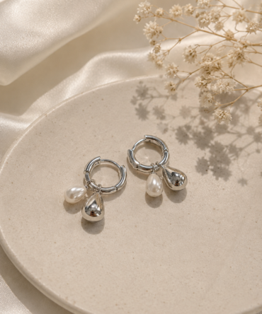 Dangling dual silver earrings